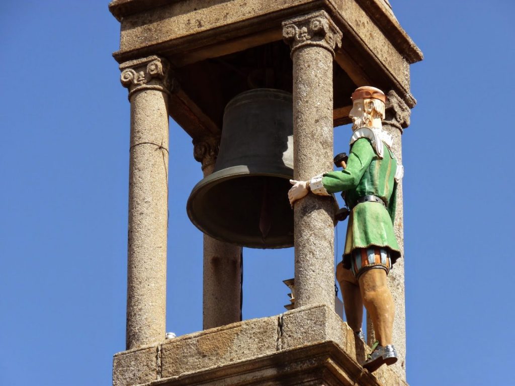 Descubre la leyenda del Abuelo Mayorga de Plasencia