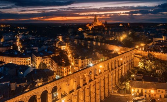 Descubre la Leyenda del Acueducto de Segovia
