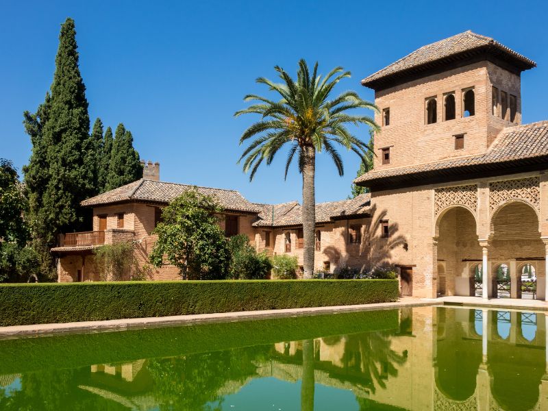 Leyenda de La Rosa de la Alhambra de Granada